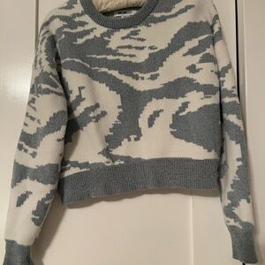 William Rast Gray and White Patterned Sweater